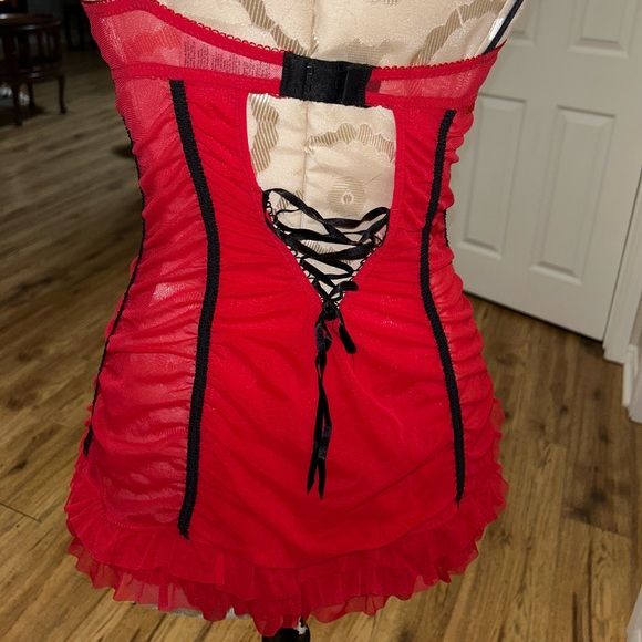 Lingerie - Picture 4 of 4